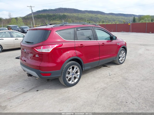 1FMCU9GX8EUC89410 Ford ESCAPE SE
