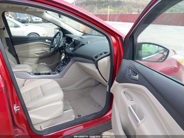 1FMCU9GX8EUC89410 Ford ESCAPE SE