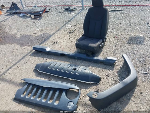 1C4BJWDG9EL229623 Jeep Wrangler Unlimited Sport
