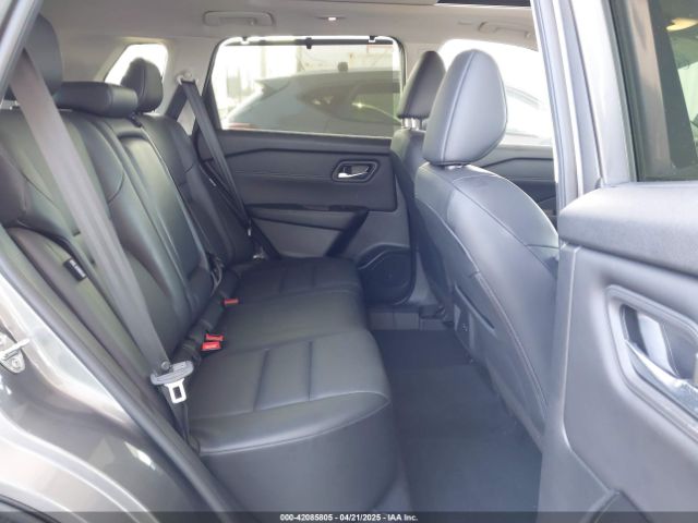JN8BT3BA6RW353039 Nissan Rogue Sv Fwd