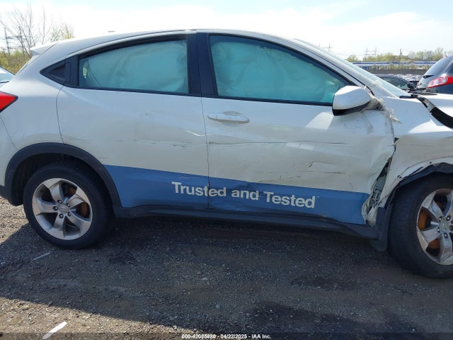 3CZRU6H32NM706902 Honda Hr-v Awd Lx