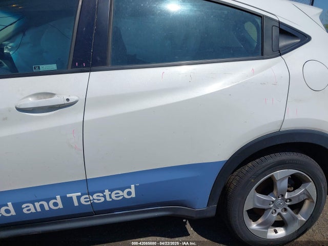 3CZRU6H32NM706902 Honda Hr-v Awd Lx