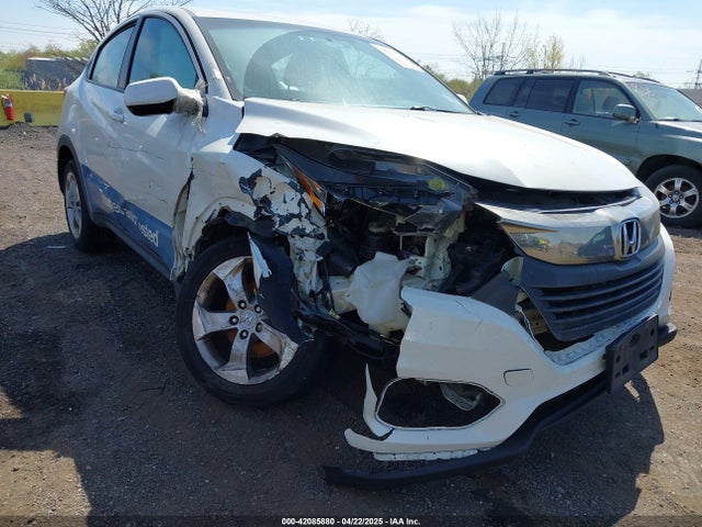 3CZRU6H32NM706902 Honda Hr-v Awd Lx