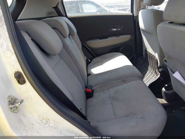3CZRU6H32NM706902 Honda Hr-v Awd Lx