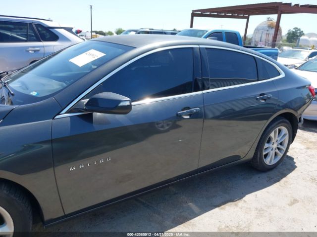 1G1ZE5ST8HF200137 Chevrolet MALIBU 1LT