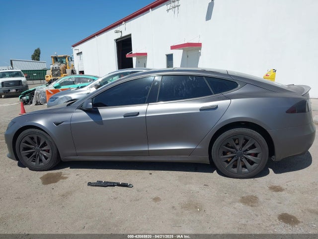 Tesla Model S 90d/p100d/p85d/p90d 2016 5YJSA1E48GF171355 Image 14