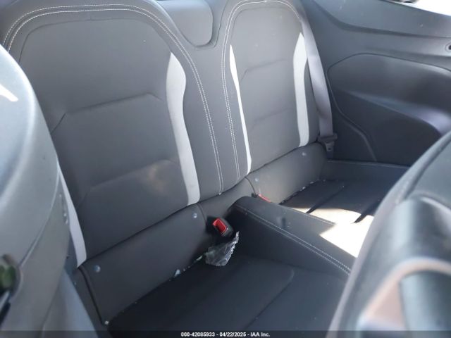 1G1FB3DS4H0104660 Chevrolet Camaro 1lt
