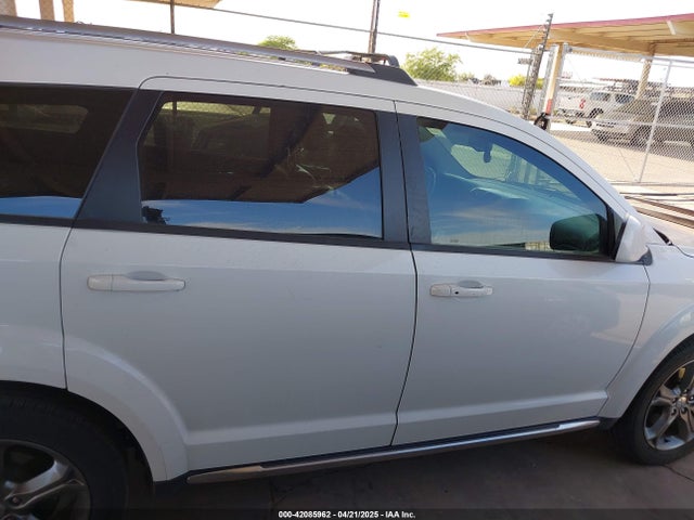 Dodge Journey Crossroad Plus 2017 3C4PDCGG7HT520427 Image 24