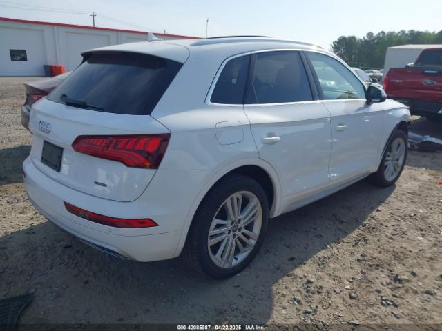 WA1BNAFY7K2031633 Audi Q5 45 Premium