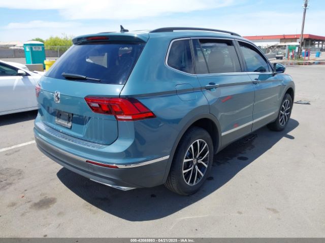 2021 VOLKSWAGEN TIGUAN 3VV3B7AX5MM146829 Photo 3