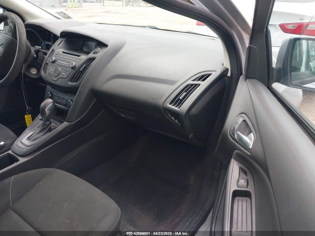 1FADP3K20HL247029 Ford FOCUS SE
