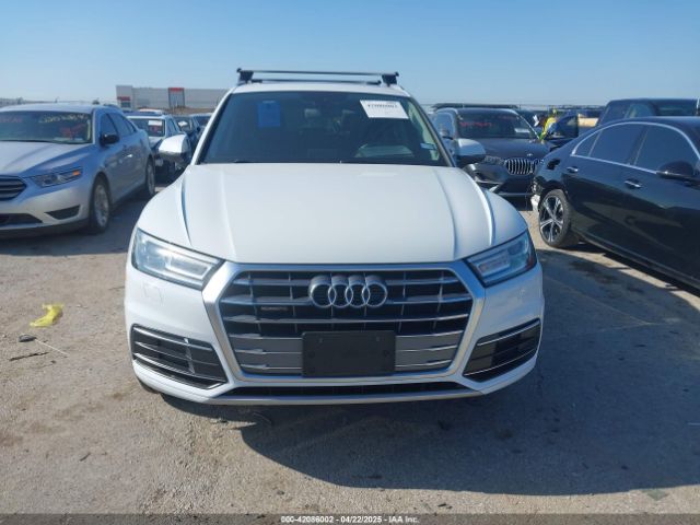 WA1ANAFY2K2044754 Audi Q5 45 Premium