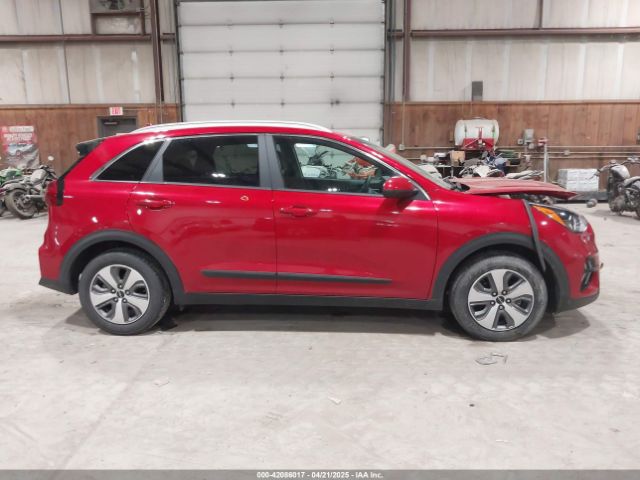 KNDCB3LC5N5540355 KIA NIRO LX