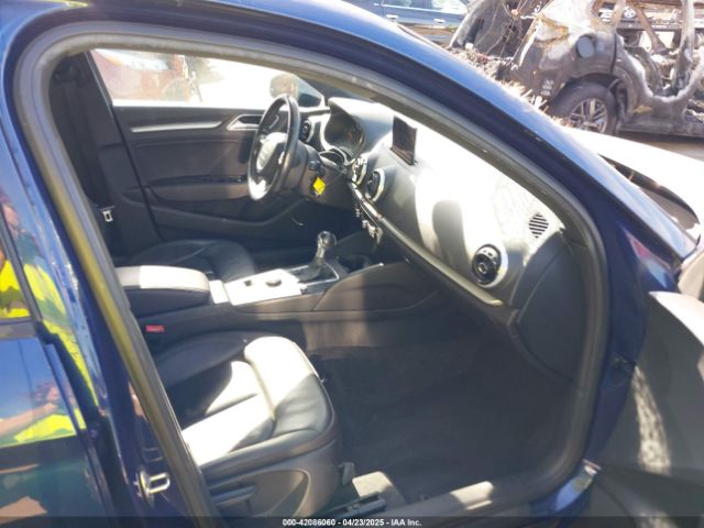 2016 AUDI A3 WAUA7HFF0G1102278 Photo 4