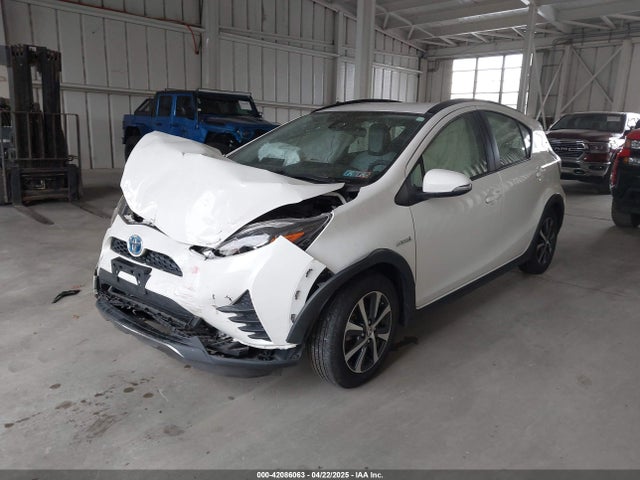 JTDKDTB31J1608112 Toyota PRIUS C