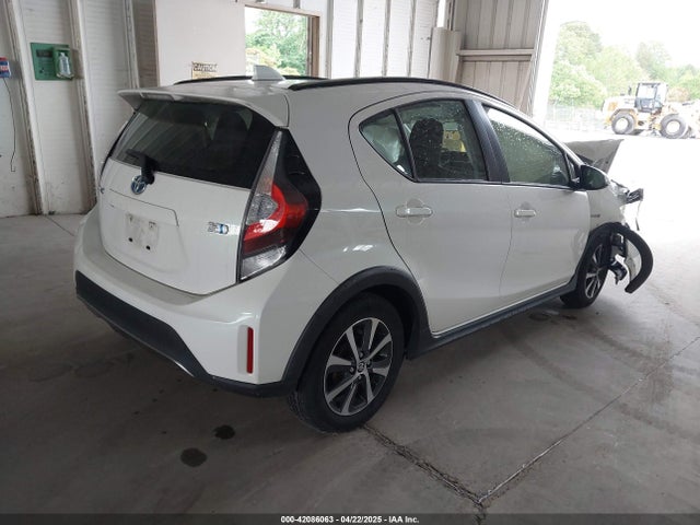 JTDKDTB31J1608112 Toyota PRIUS C