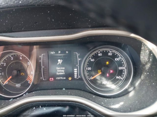 1C4PJMCB8FW603123 Jeep Cherokee North