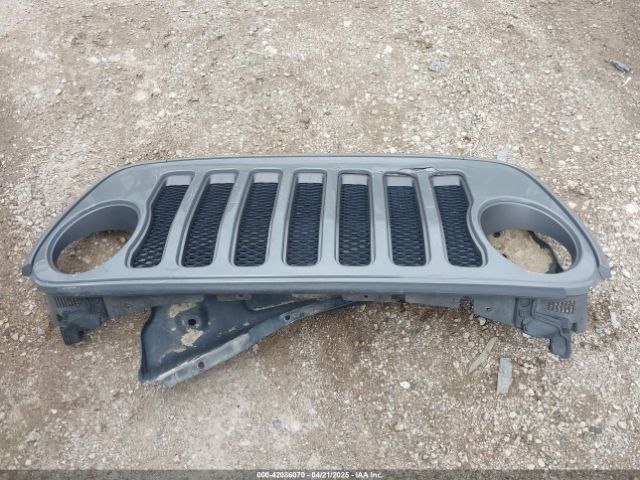 1C4HJXFG0JW205037 Jeep Wrangler Unlimited Rubicon 4x4