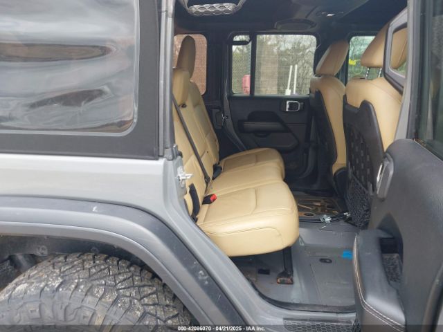 1C4HJXFG0JW205037 Jeep Wrangler Unlimited Rubicon 4x4