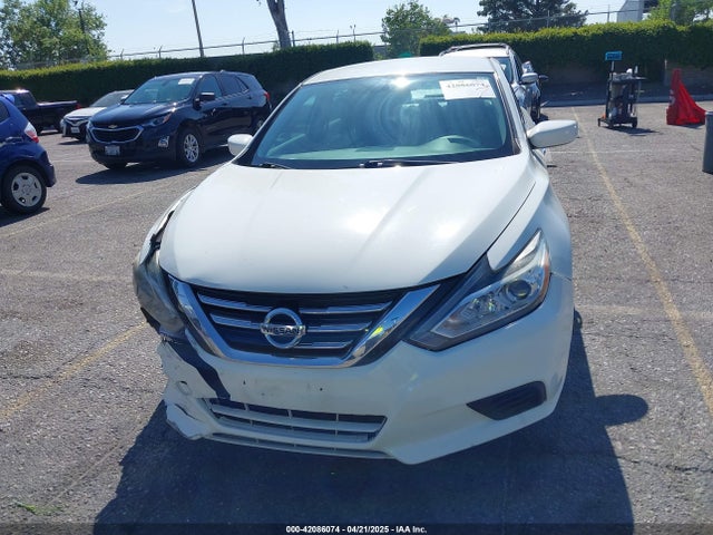 Nissan Altima 2.5 S 2018 1N4AL3AP2JC260799 Image 12