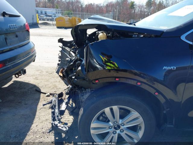 KNDPMCAC4H7043644 KIA Sportage Lx