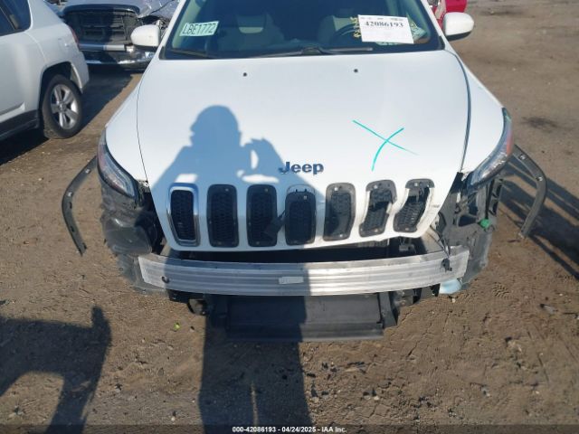 1C4PJLCB6EW206891 Jeep Cherokee Latitude