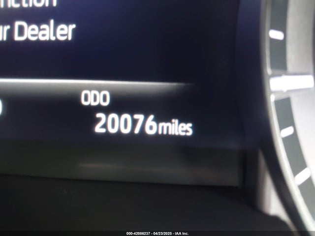 5TDKDRBHXPS515888 Toyota Highlander Xle