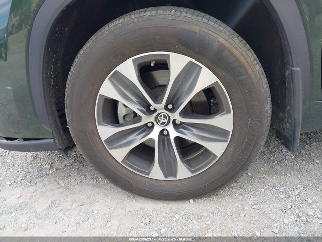 5TDKDRBHXPS515888 Toyota Highlander Xle