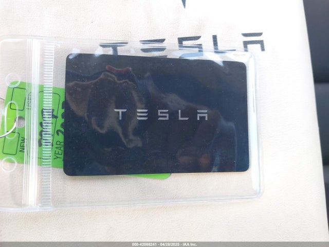 2023 TESLA MODEL Y 7SAYGAEE7PF588681 Photo 10