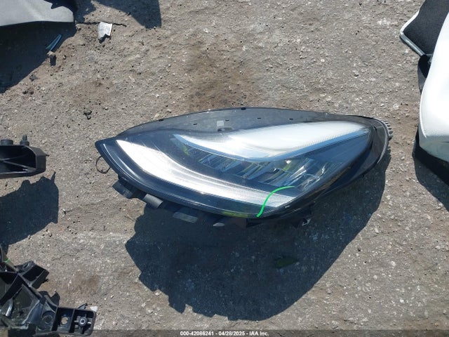 7SAYGAEE7PF588681 Tesla 2023
