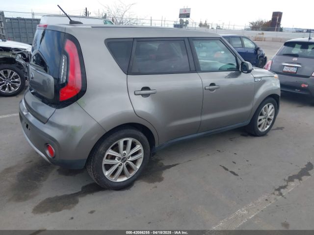 KNDJP3A5XJ7579843 KIA SOUL +