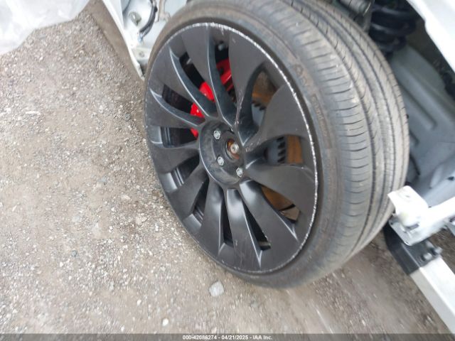 5YJ3E1EC0NF263945 Tesla Model 3 Performance Dual Motor All-wheel Drive