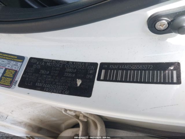 KNAFX4A65G5583272 KIA FORTE LX