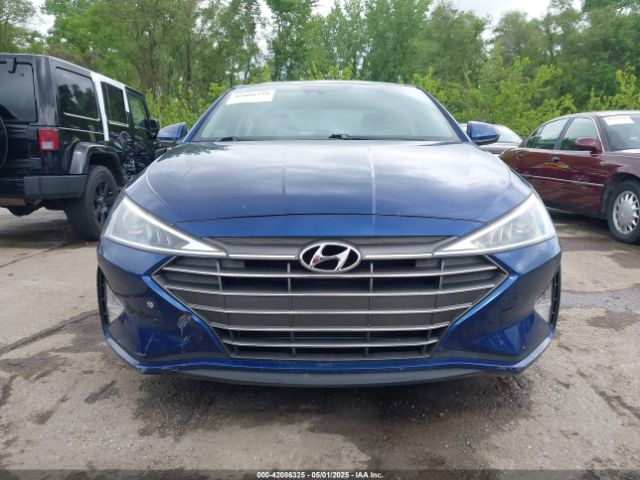 5NPD84LF1KH472702 Hyundai ELANTRA SEL