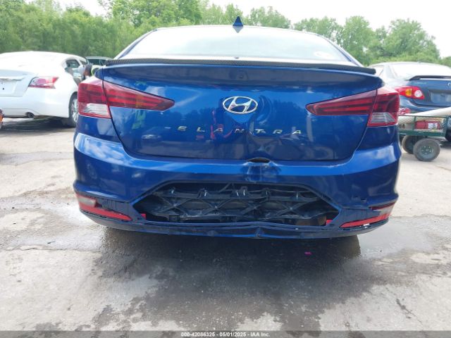 5NPD84LF1KH472702 Hyundai ELANTRA SEL