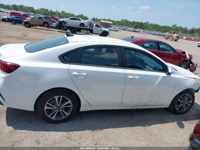 3KPF24AD2RE744300 KIA Forte Lxs