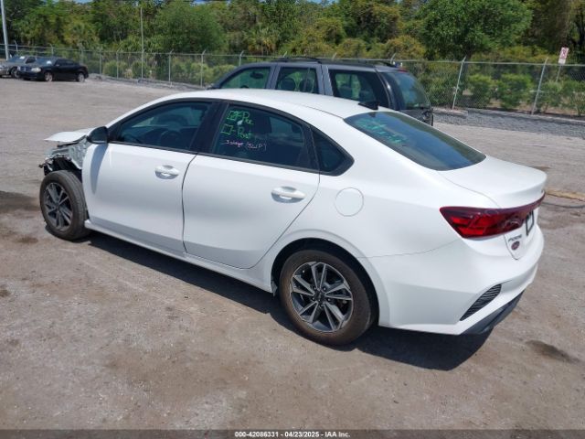 3KPF24AD2RE744300 KIA Forte Lxs