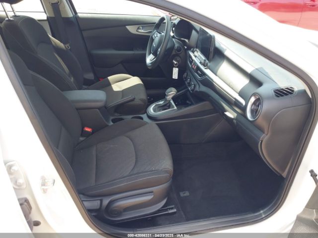 3KPF24AD2RE744300 KIA Forte Lxs