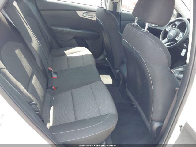 3KPF24AD2RE744300 KIA Forte Lxs