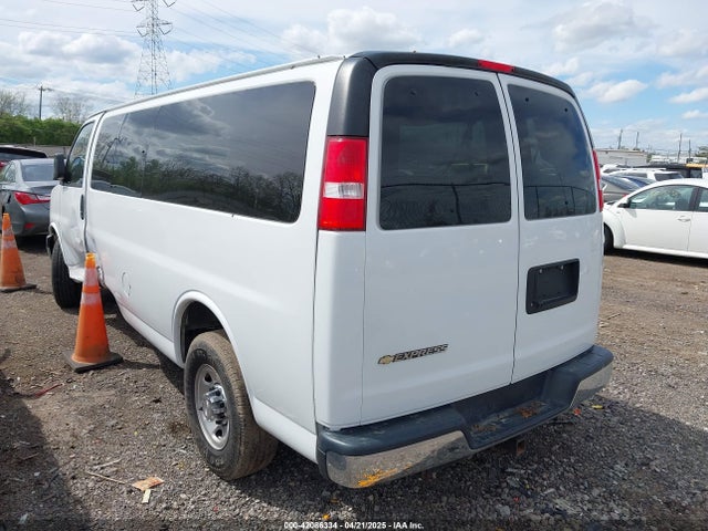 1GAZGPFG0L1243105 Chevrolet Express Passenger Rwd 3500 Extended Wheelbase Lt