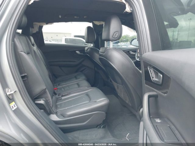 WA1LAAF77HD056813 Audi Q7 3.0t Premium