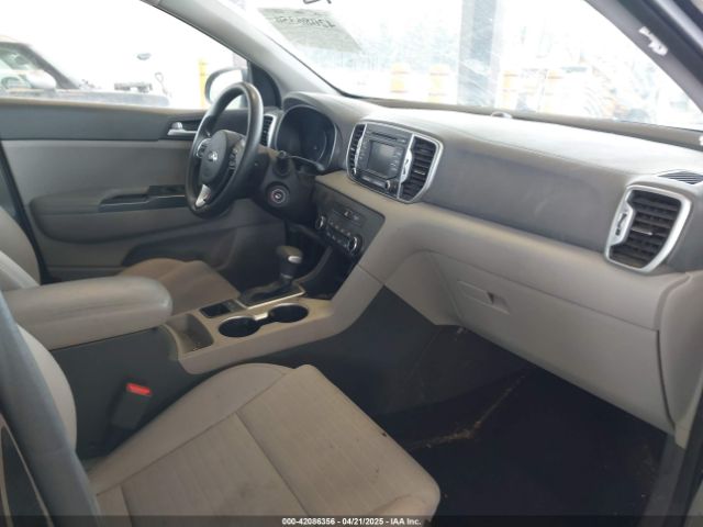 KNDPM3AC7J7463078 KIA Sportage Lx