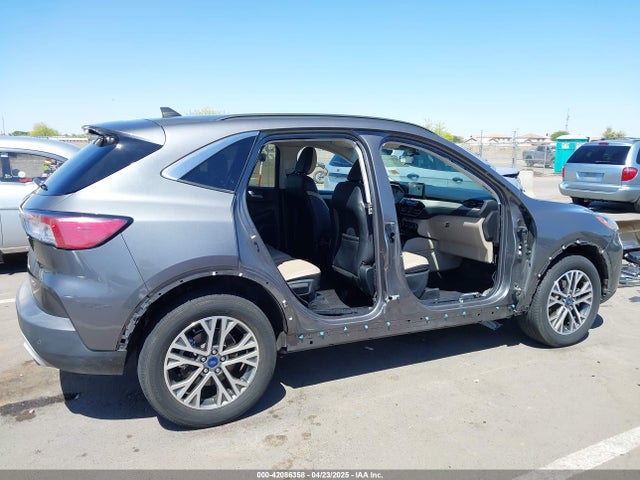 1FMCU9H66MUA65783 Ford ESCAPE SEL
