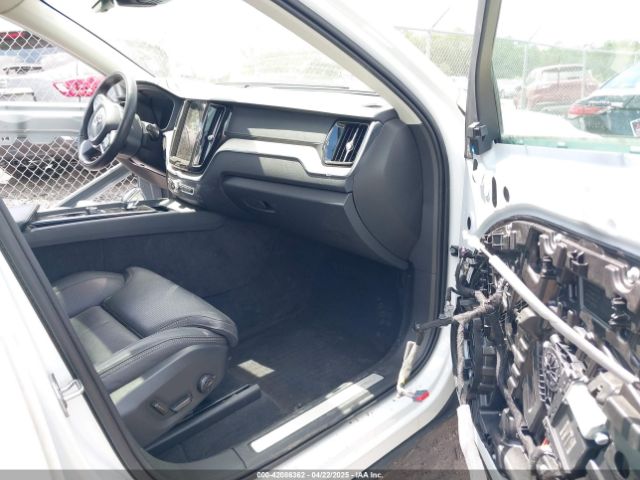 YV4BR0DL5M1782490 Volvo Xc60 Recharge Plug-in Hybrid T8 Inscription