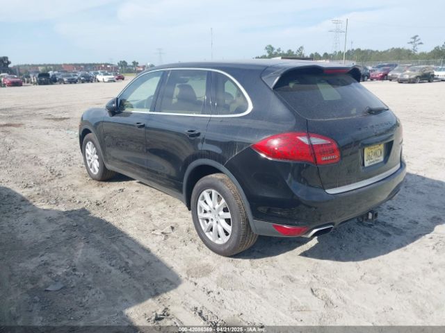2011 PORSCHE CAYENNE WP1AA2A27BLA02776 Photo 2