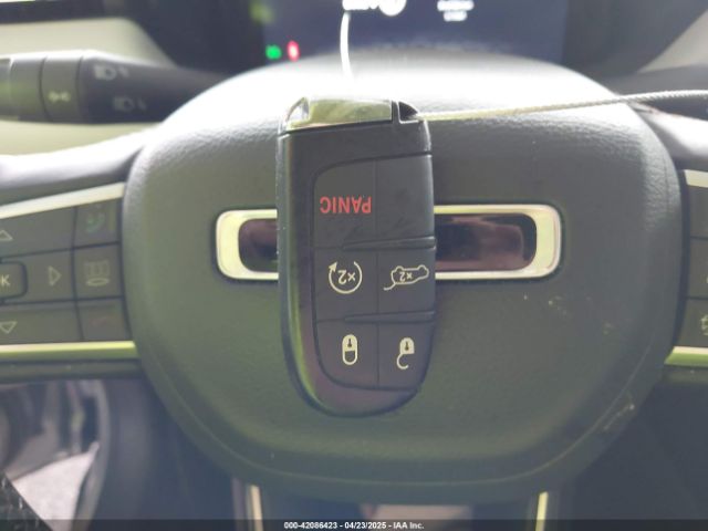 3C4NJDCB0NT168545 Jeep Compass Limited 4x4