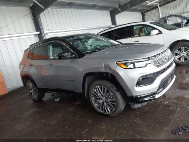 3C4NJDCB0NT168545 Jeep Compass Limited 4x4