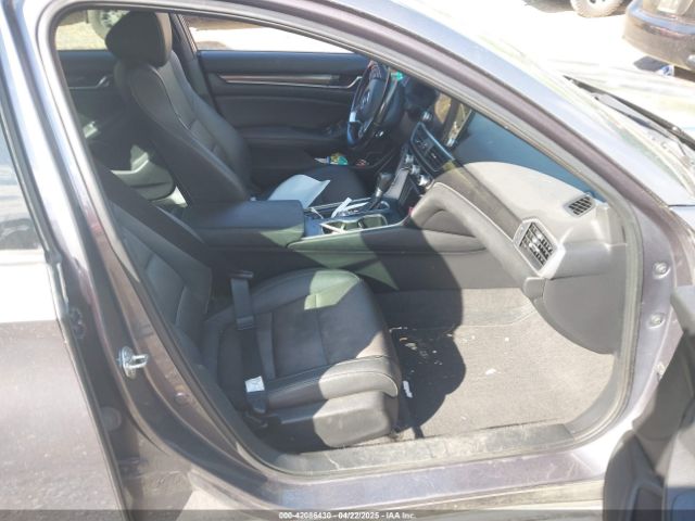 1HGCV1F33LA137150 Honda Accord Sport
