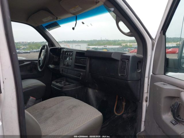 2014 GMC SAVANA 3500 1GTZ7TCG1E1120033 Photo 4