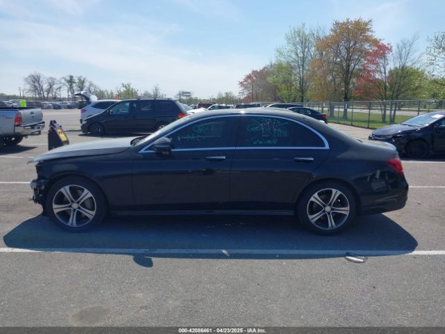WDDZF4KB0HA096235 Mercedes-Benz E 300 4matic